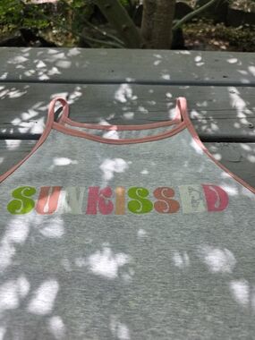 Torrid Grey Crop Tank with Pink Trim and Multicolor 'SUNKISSED' Print 3x